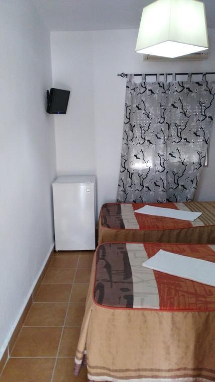 Hostal Las Parcelas 科尼尔-德拉弗龙特拉 外观 照片